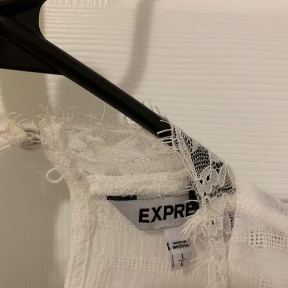 Express lace trim and ruffle blouse size L - Picture 6 of 8